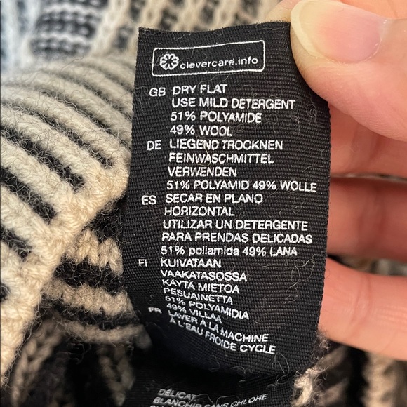 Boho & Other Stories Contrast Knit Sweater - Wool Blend. Small - Picture 10 of 15